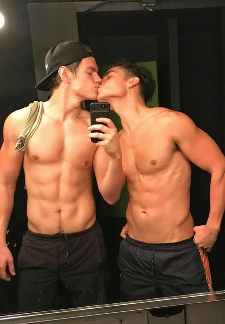 hot men kissing naked - mature camz mathilde tantot onlyfans
