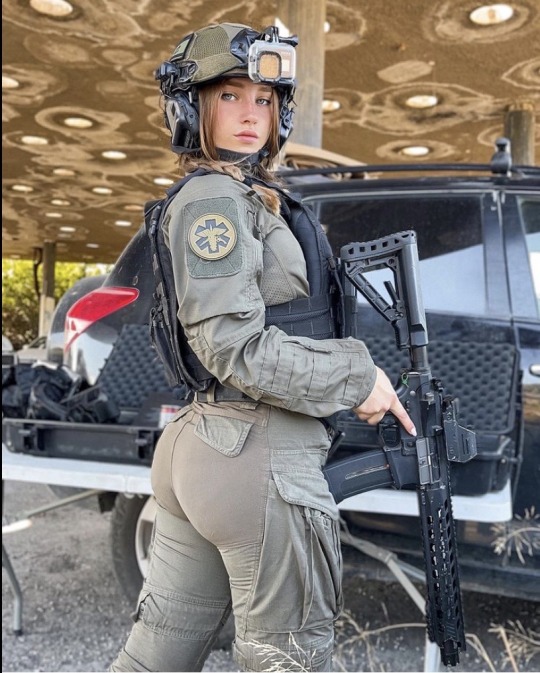 natalia fadeev onlyfans - over 50 hot milf nicole aniston sexy