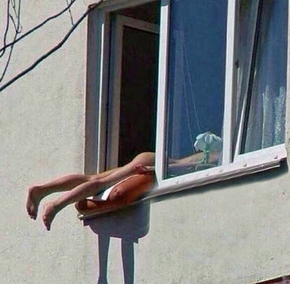 amanda elgin add photo naked by window