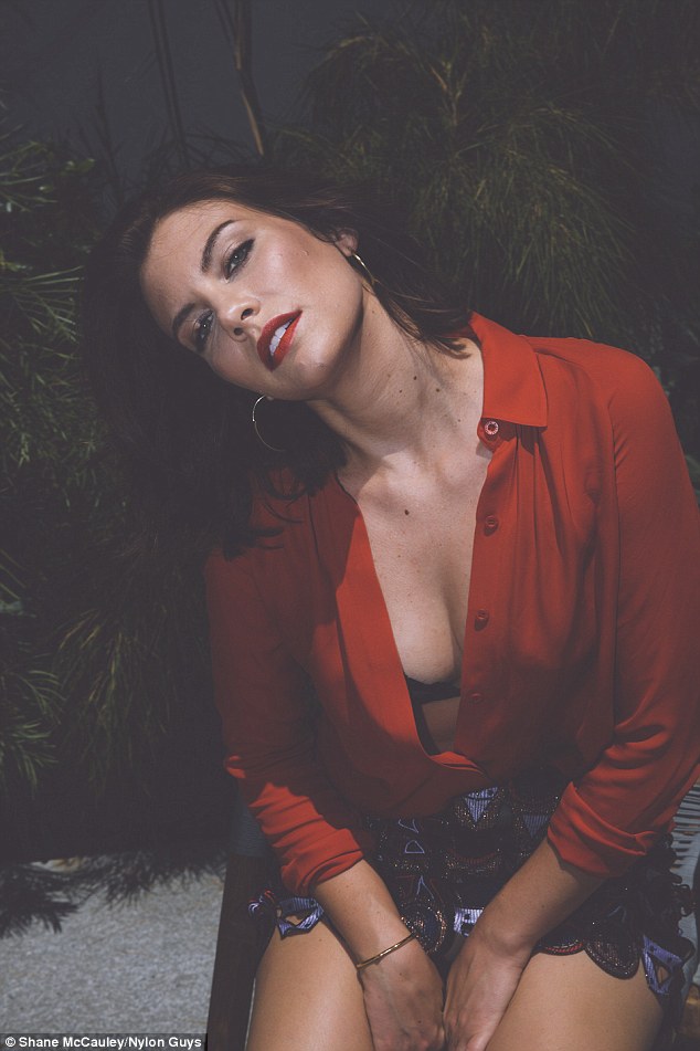Top pics of alexandre doyen's XXX archive danielle parson add photo