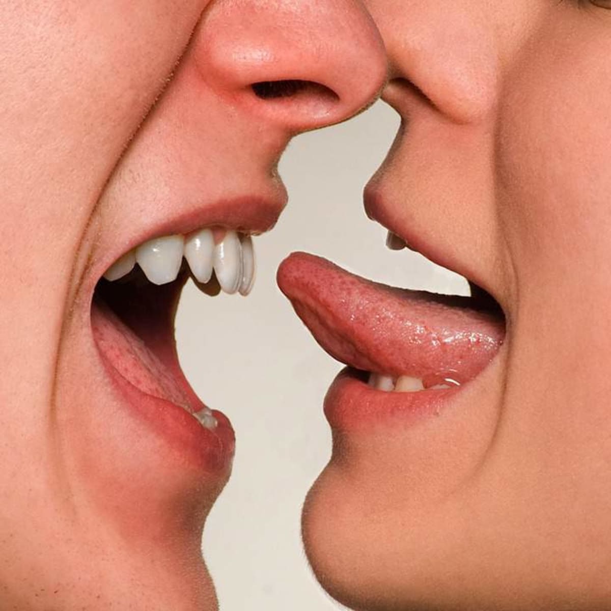 chris drawdy recommends tongue kissing videos pic
