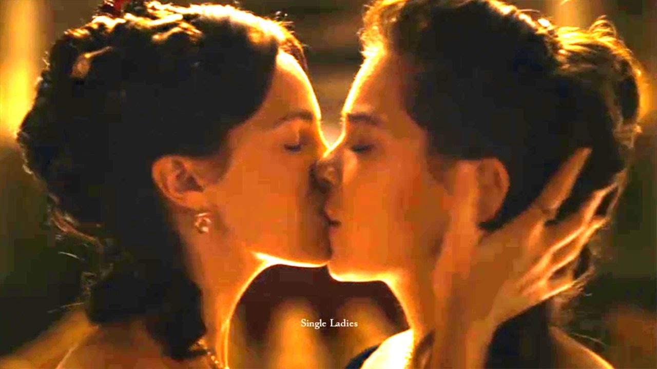 Best of Hailee steinfeld lesbian