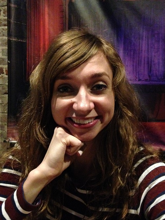 desi mayangsari like lauren lapkus sexy photo amy musgrove recommends lauren lapkus sexy pic