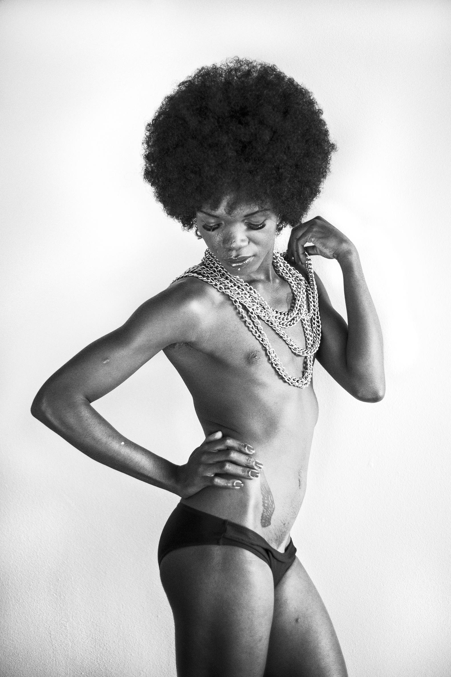 david ellyatt recommends Ebony Nip