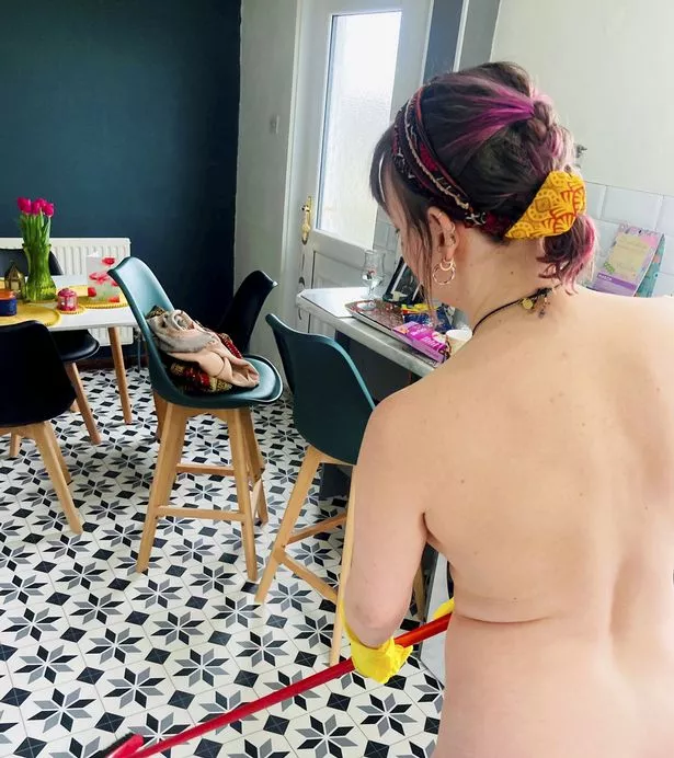 devon pearse recommends Mature Nakedness