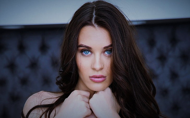 april clemons recommends Lana Rhoades New Look
