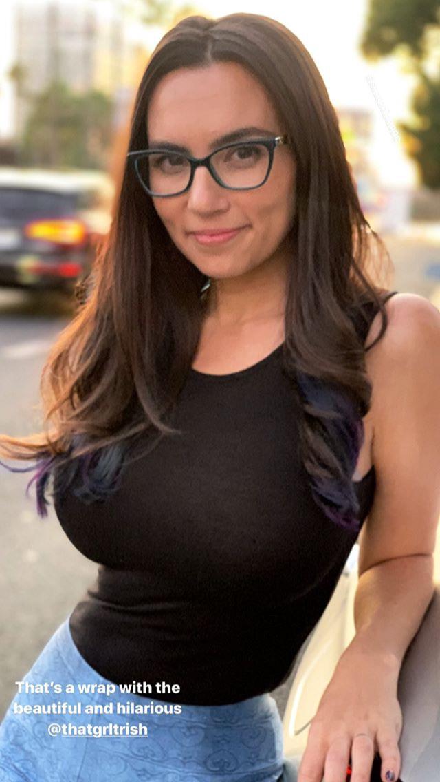 my friends hot mom full videos - stepdaughter footjob britt baron nude