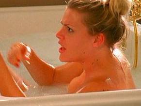 busy philipps naked - undressing amateur lisa cross naked