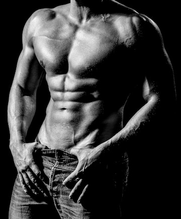 brad looney add nude black muscle men photo