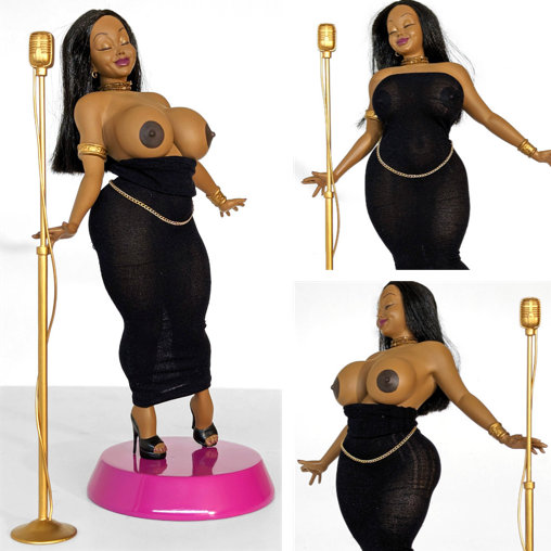 arlen nieuwenhuizen like booty barbie big photo barrett shaw recommends public toilet masterbation pic