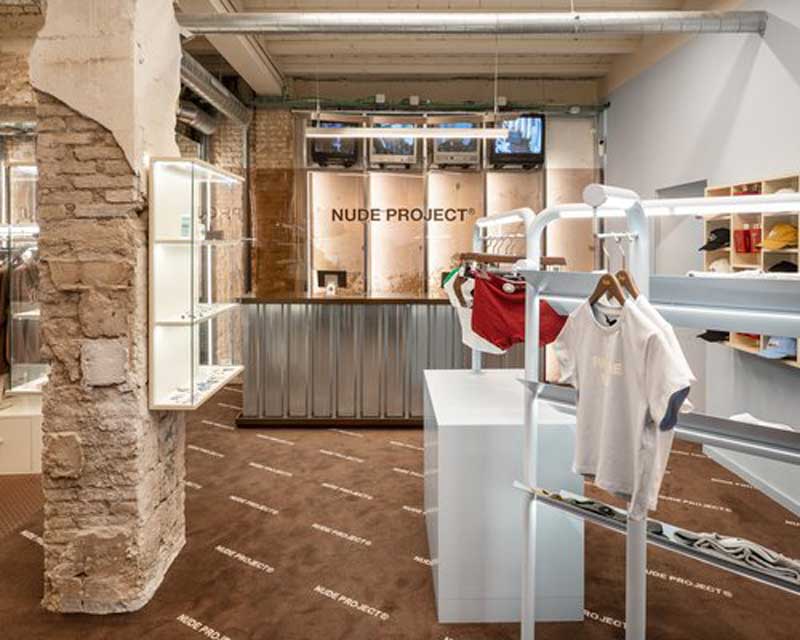 dimple reyes like nude in store photo daniel hewitson recommends nude in store pic