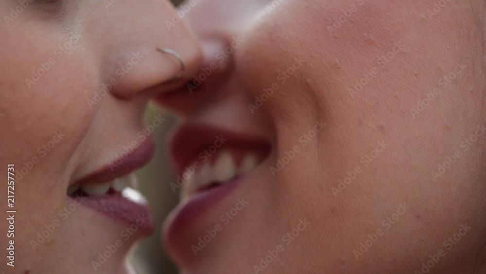 cristian mercado recommends Tongue Kissing Videos