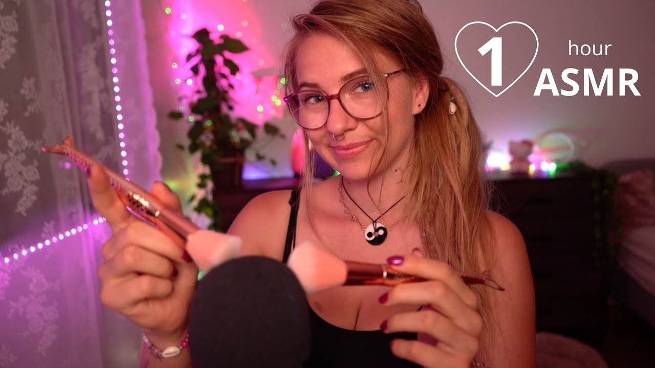 mia moore feet
