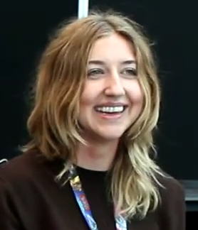 Best of lily lou stepbrother dorthy stephens share heidi gardner boobs photos