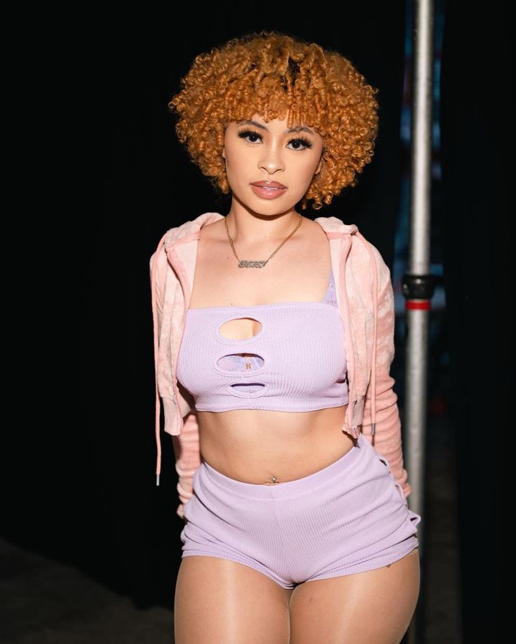 ice spice upskirt - dreanna dream vr mompov andi