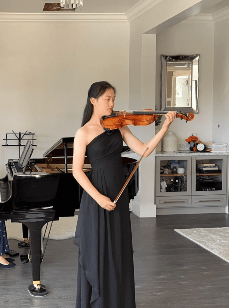 cindy yuan recommends Nicole Niagra