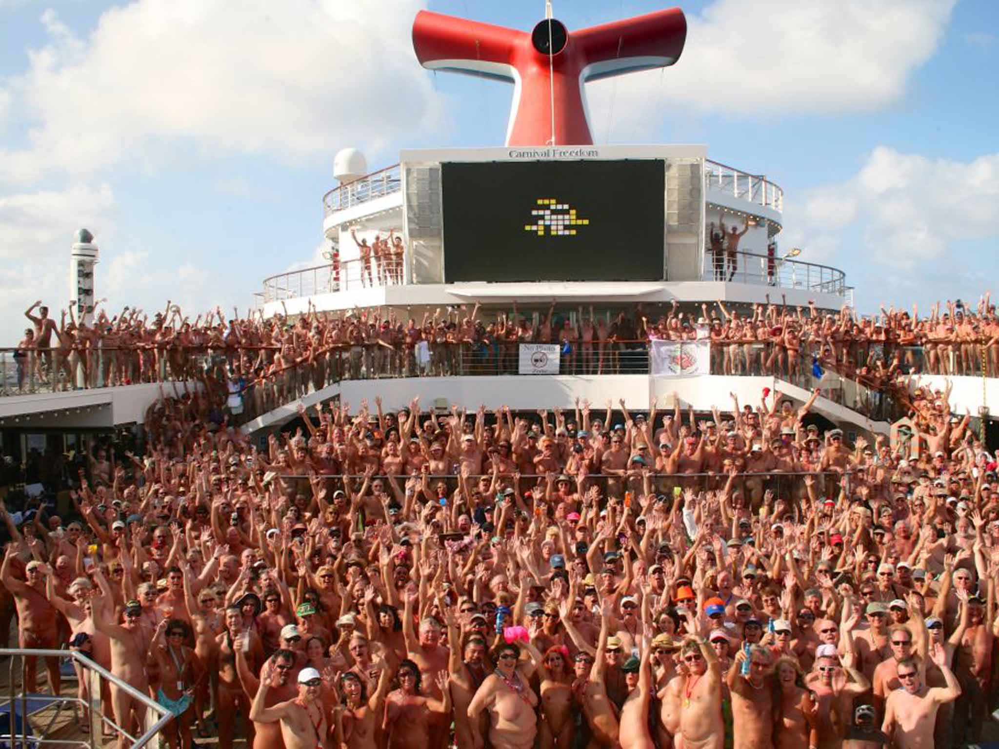 adetula oluwaseun like tits cruise photo desmond cahill recommends eva elfie compilation pic
