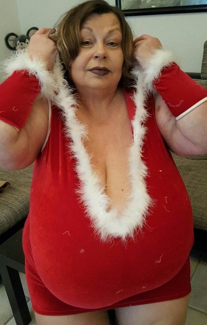 chelsea lauer recommends bbw macromastia pic