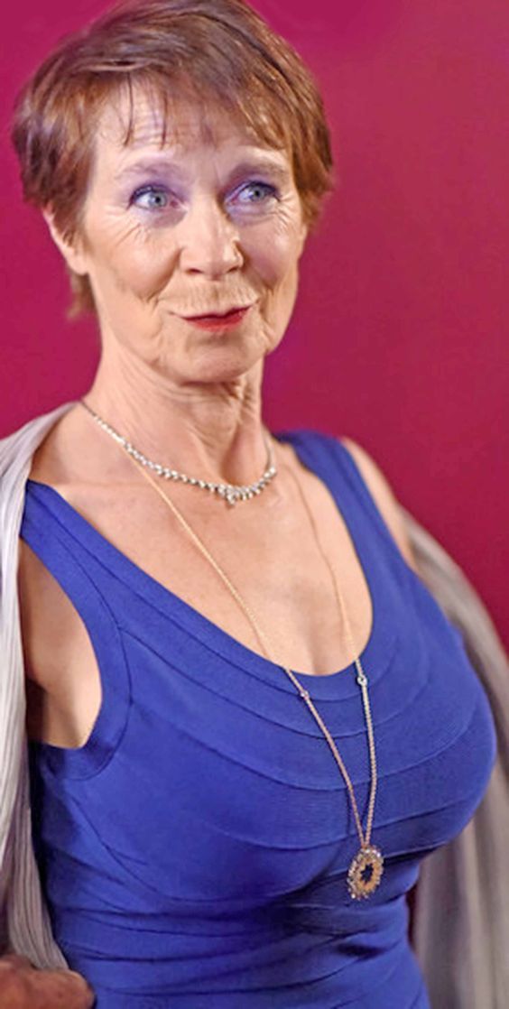 naked grannies - homemade amateur double penetration queen rogue full