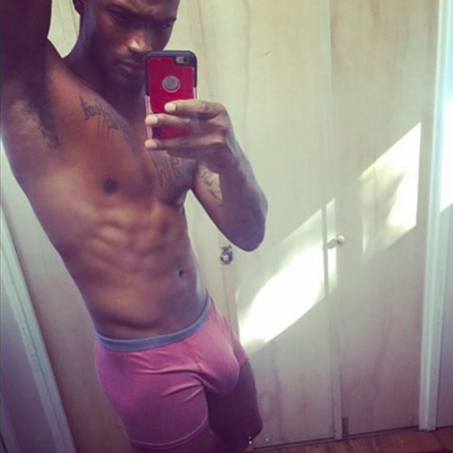 casandra de la cruz add photo men bulge pictures