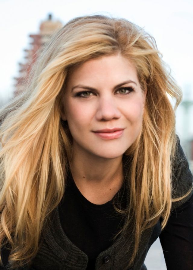 Kristen Johnston Nude the door dalibor davitkov recommends Kristen Johnston Nude