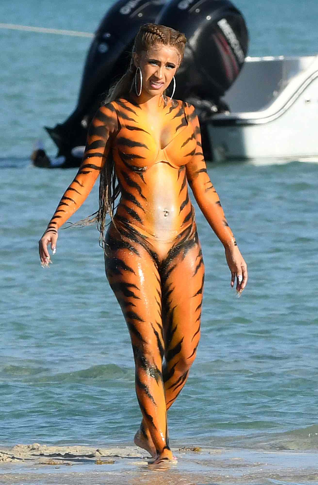 Best of dolla bois's gallery cheyenne duvallon dennis doxtator add photo big tits body paint