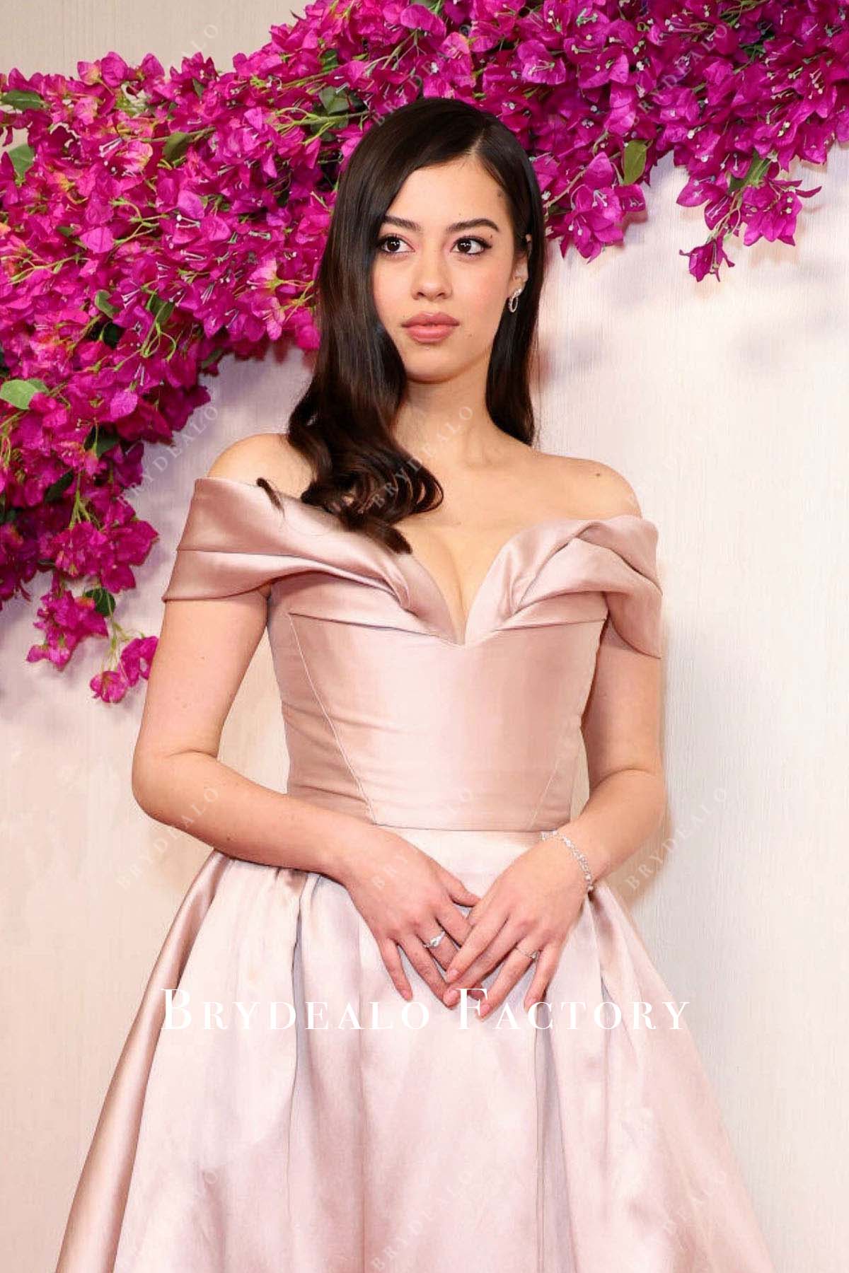 clark alcantara recommends amber midthunder naked pic