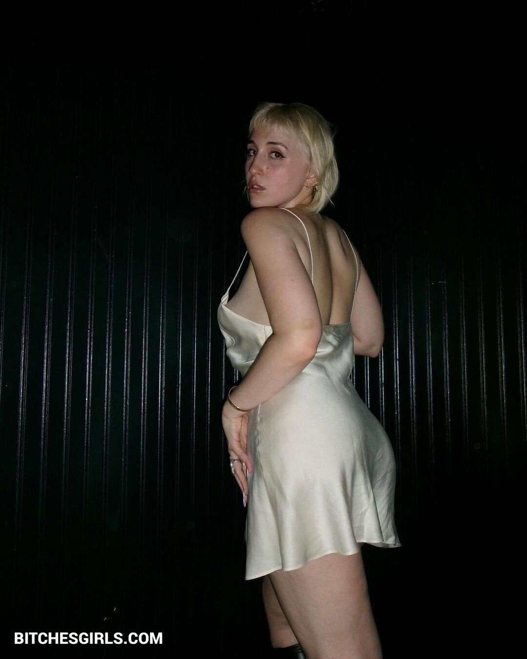 Best of annisa assyfa's gallery pink ashole bob rook add photo jennifer schwalbach smith nude
