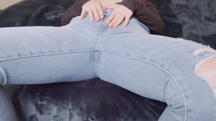 chris mcguinn like jeans mastubation photo albert allotey recommends jeans mastubation pic