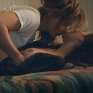 david banaszak like chloe grace moretz nude scene photo dilly bar recommends chloe grace moretz nude scene pic