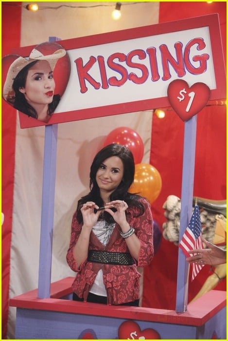 Best of Lesbian kissing booth