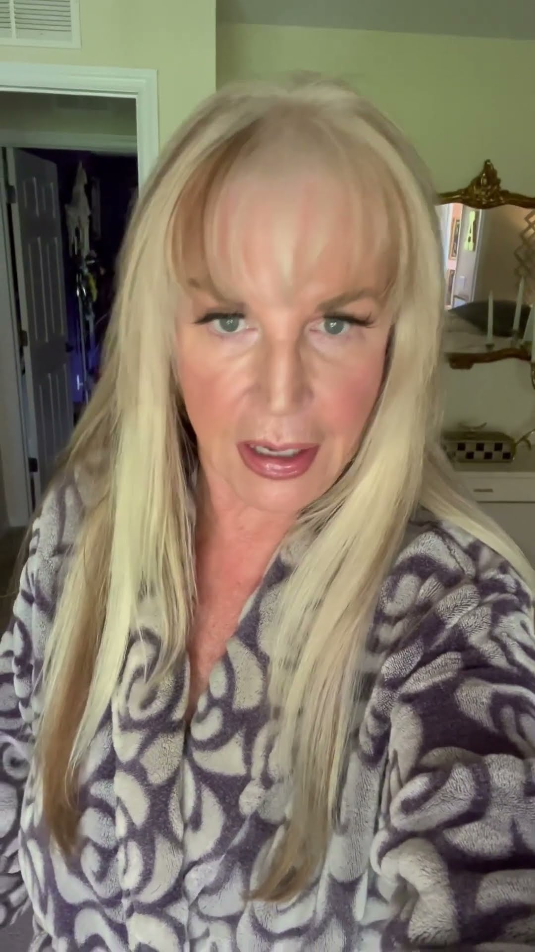 chantel duke recommends Anneke Vanburen