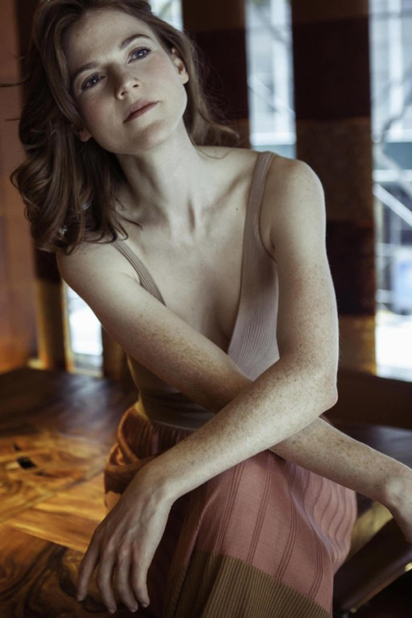 bruce h anderson recommends Rose Leslie Bikini