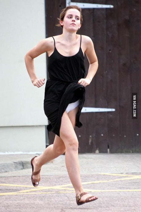 barbara eyrse recommends emma watson up skirt pic