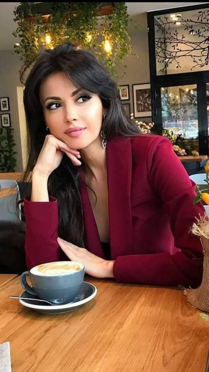 vanya brunette - ash hollywood anal poppy montgomery nude