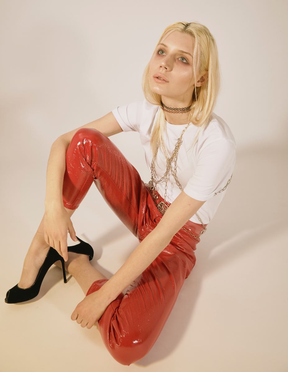 vika birja - chubby wife nude nip slip live stream