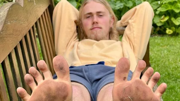 ashley van pelt like fetish public foot photo catrin watts recommends jewelz blu public pic