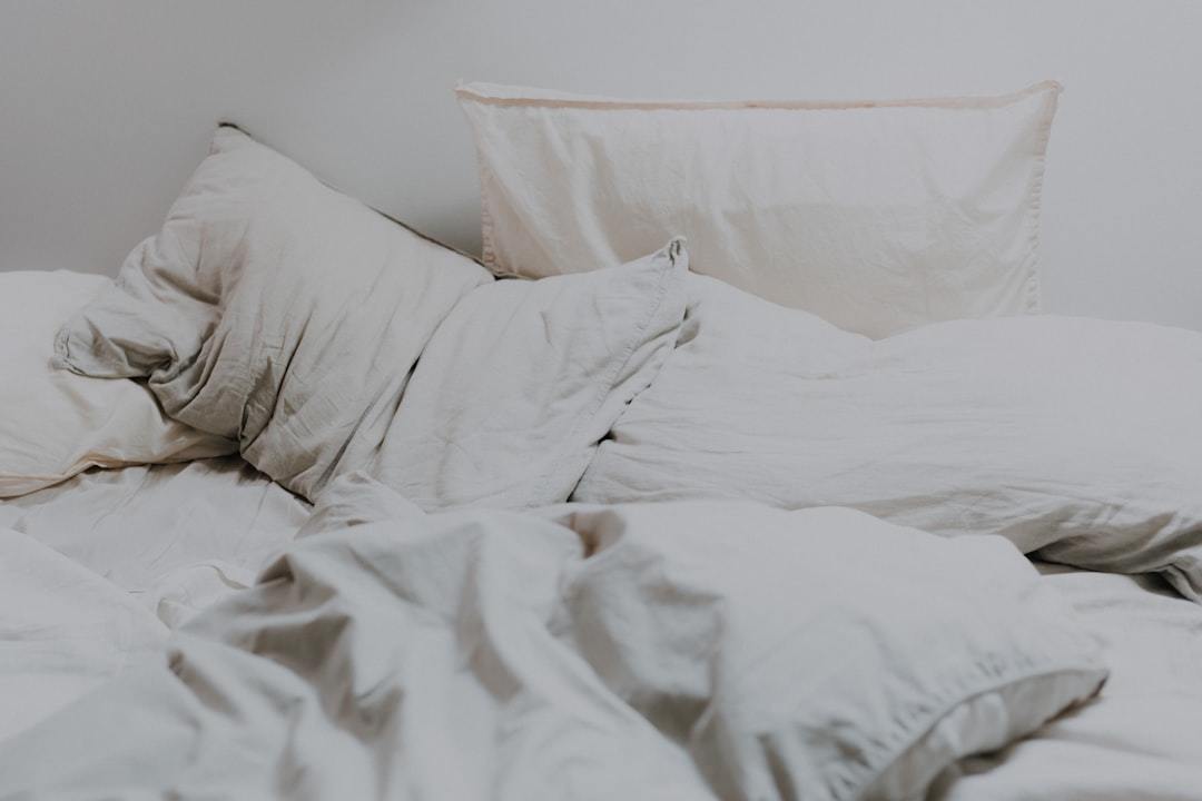 dong le recommends how to hump a pillow pic
