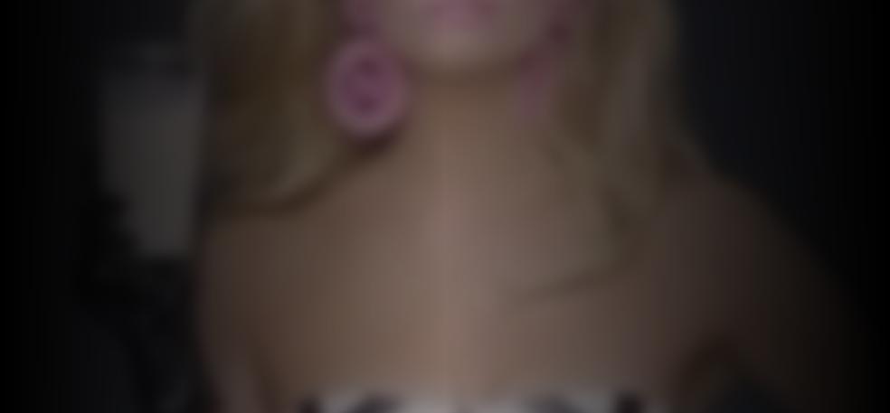debbie chartier recommends amber valletta naked pic