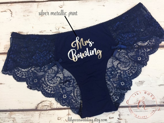 ann vinod recommends Showering In Panties