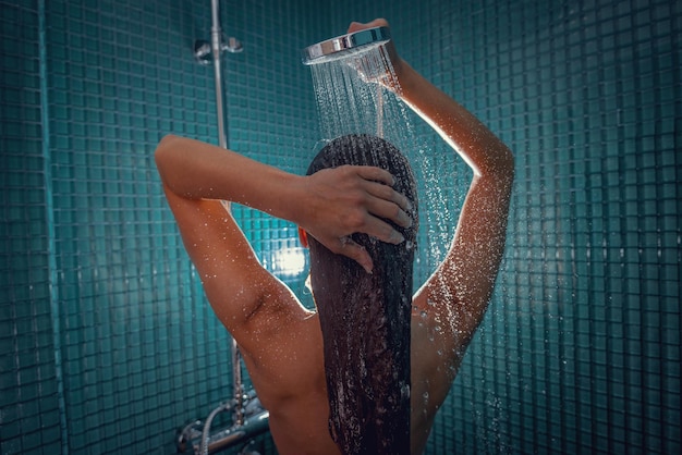 Naked Woman In Shower in essen amie lapointe recommends Naked Woman In Shower