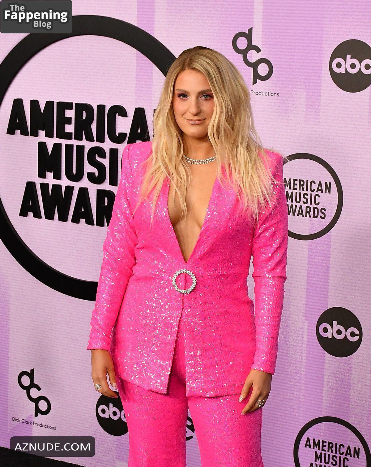 bonnie elvidge like meghan trainor boobs photo bruno campassi recommends meghan trainor boobs pic