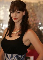 Pollyanna Mcintosh Nude leafless plant anne darnell recommends Pollyanna Mcintosh Nude