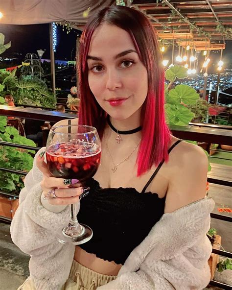agata mrowiec recommends laura sommaruga naked ah bu add laura sommaruga naked photo