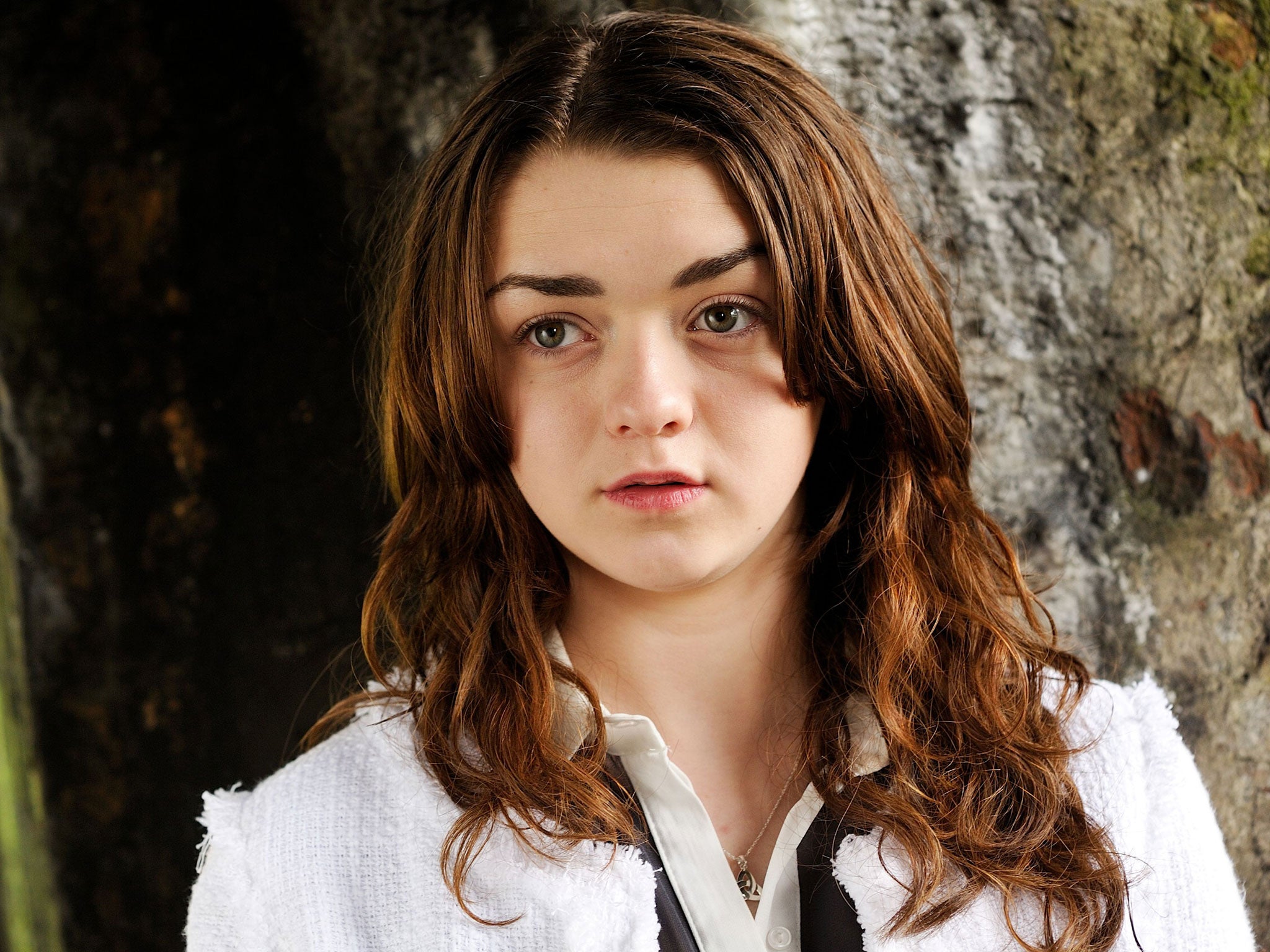 Best of Maisie williams ass