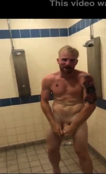 brooklyn hodge recommends Straight Naked Guys