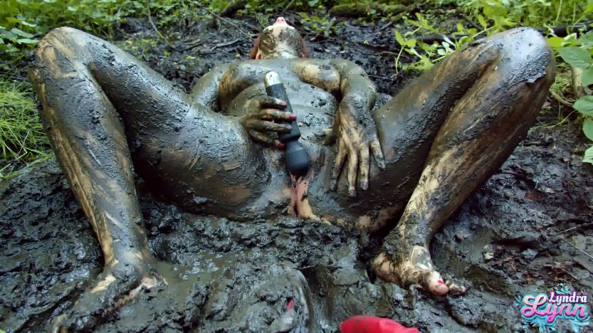 alyson randall share mud masterbation photos