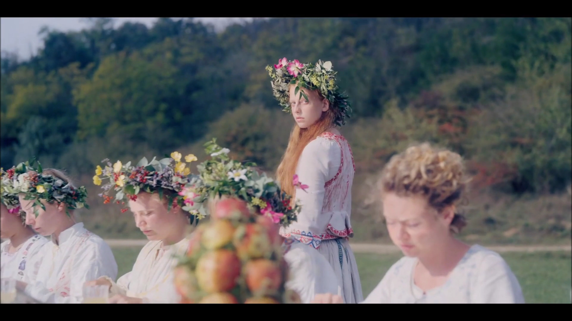camilla johanson recommends isabelle grill midsommar pic