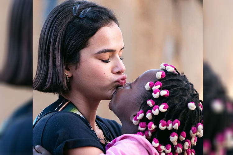 cami black add bruna marquezine lesbian photo