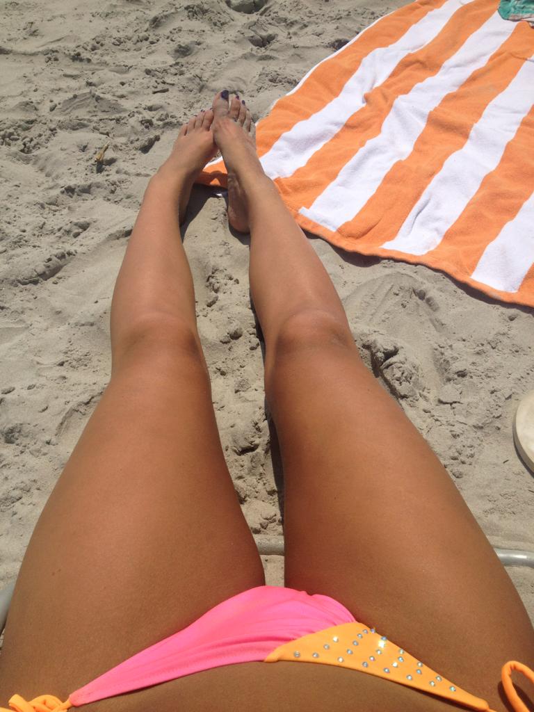 bikini legs spread - goldengoddessxxx anal ludivine reding nude
